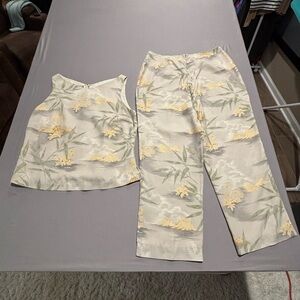 VTG Tommy Bahama 100% Silk 2pc Set Top & Pants Tropical Floral M-10 Resort